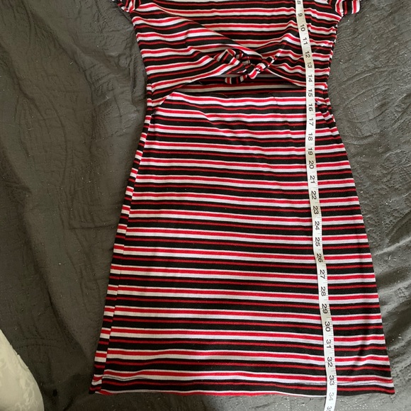 Red striped T-shirt dress - Picture 4 of 6